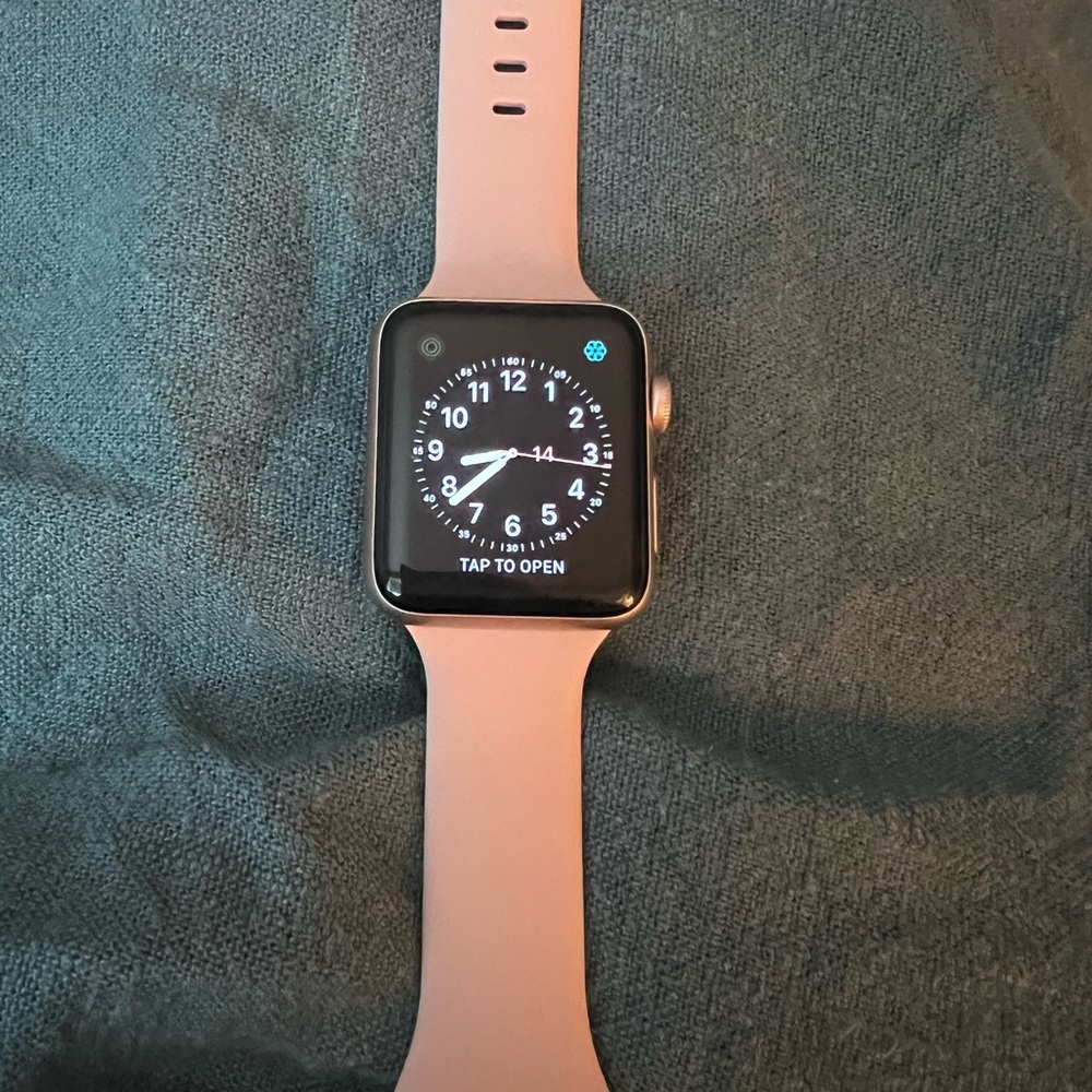 Apple Watch Series 3 in Rose Gold